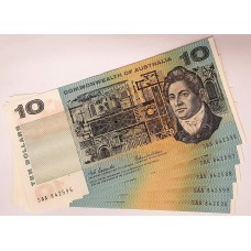 AUSTRALIA 1966 . TEN 10 DOLLAR BANKNOTE . COOMBS/WILSON . CONSECUTIVE FIVE . FIRST PREFIX SAA